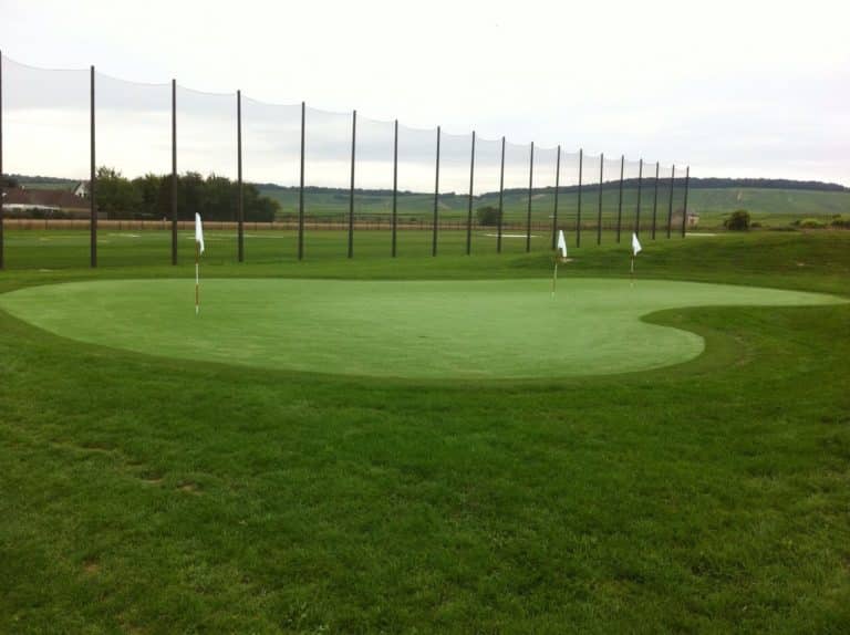 Golf-Artificial-Grass